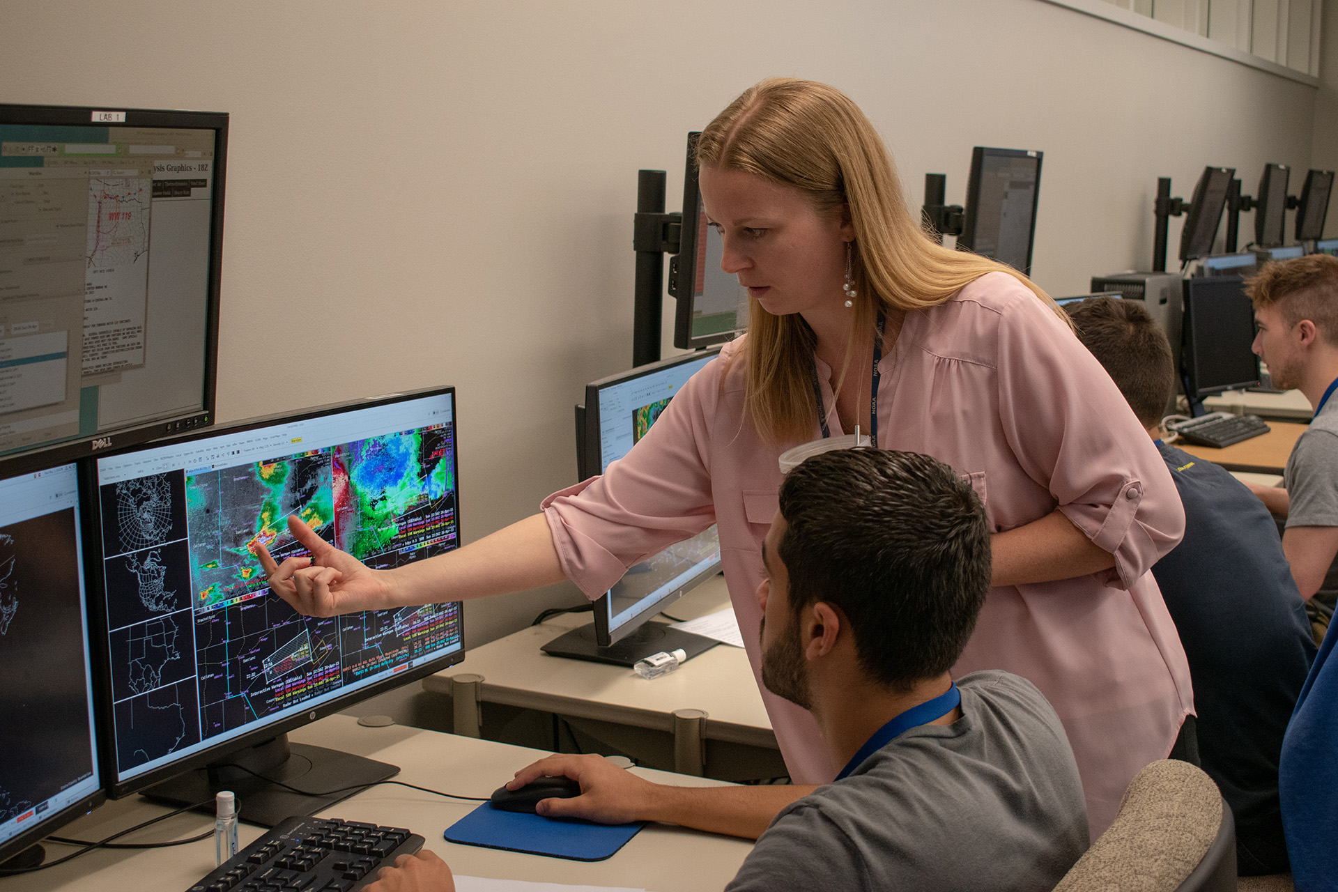 Jill Hardy provides training to NWS forecasters but also helps OU School of Meteorology students learn about issuing severe weather warnings. As part of a university class last year, students learned briefly what it was like for a NWS forecaster to go through the NWS training with WDTD and CIMMS.